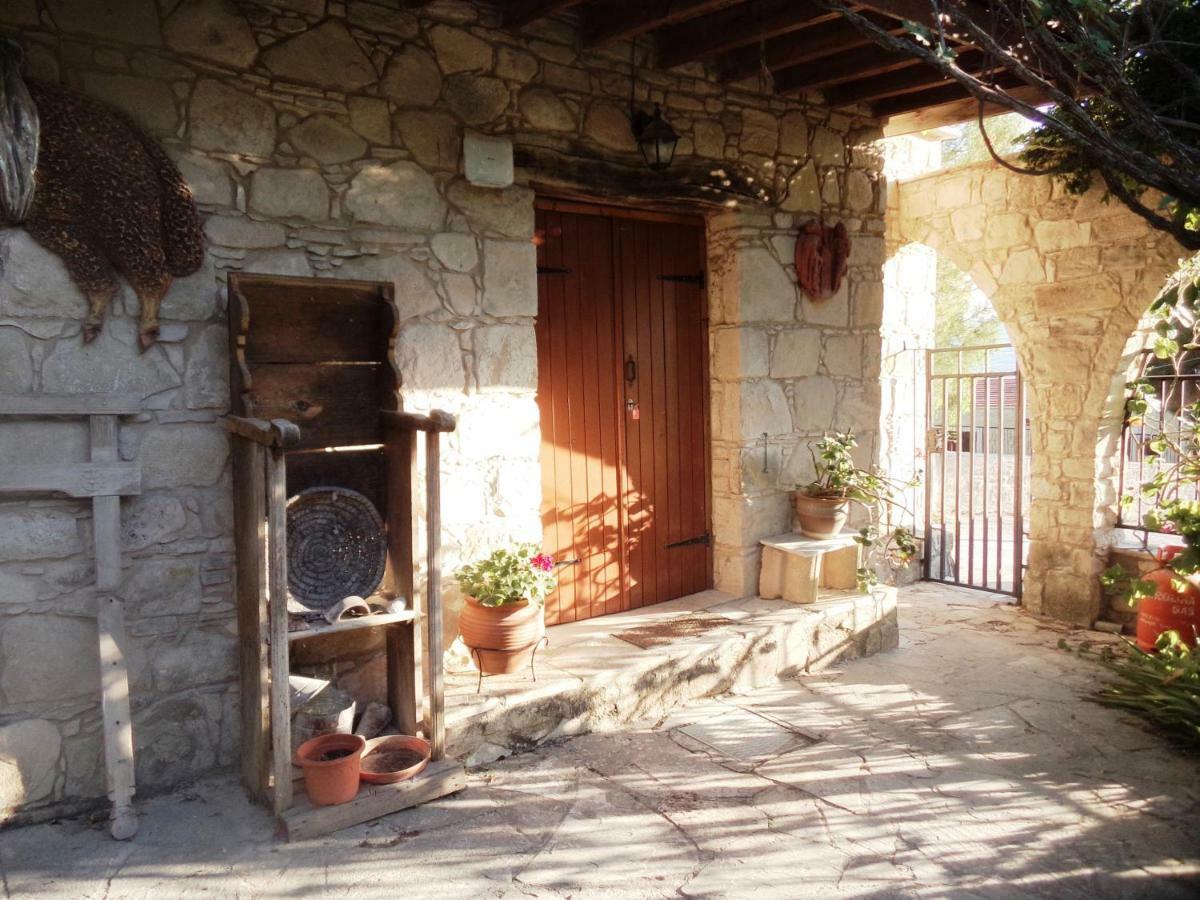 Vila Lantana Stone House Lemona Exteriér fotografie