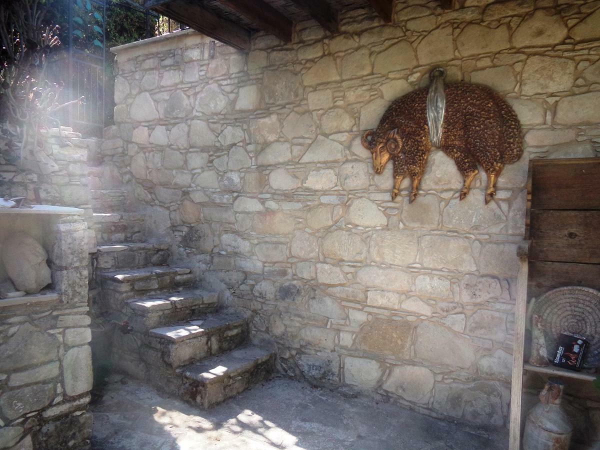 Vila Lantana Stone House Lemona Exteriér fotografie